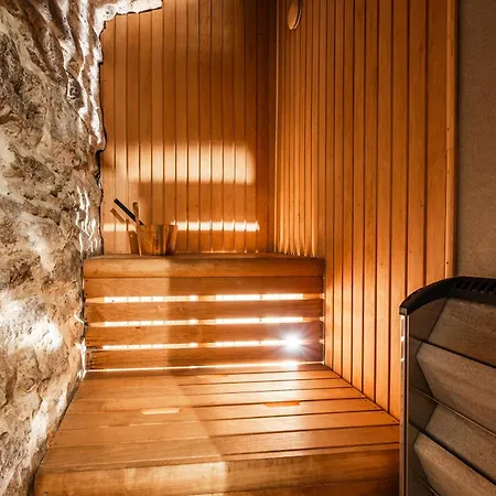 Korter Airhome - Royal Family