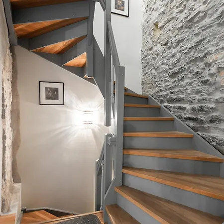 Airhome - Royal Family Apartman