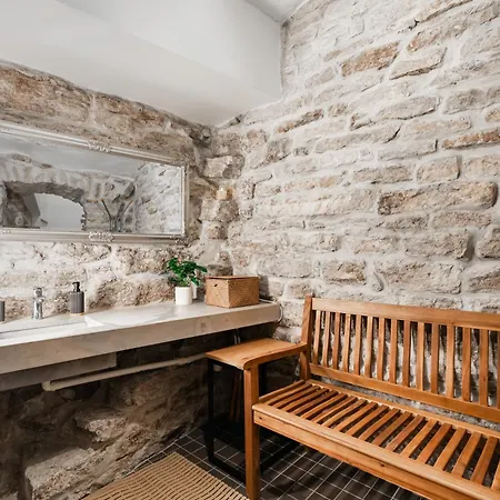 Apartman Airhome - Royal Family *