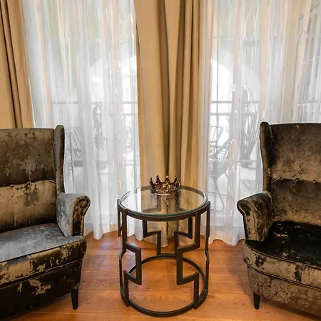 Apartmán Airhome - Royal Family *