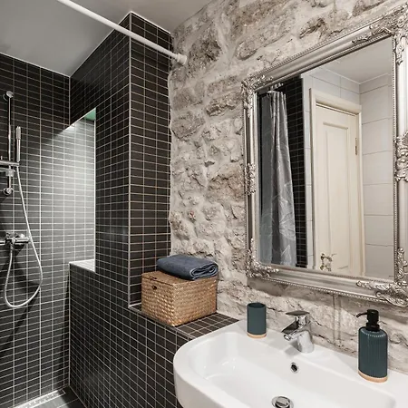 Korter Airhome - Royal Family *