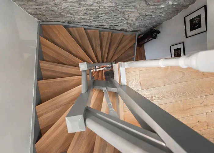 Airhome - Royal Family アパート *