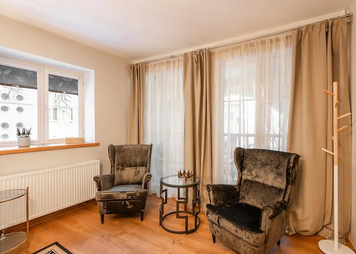 Airhome - Royal Family Апартаменты *