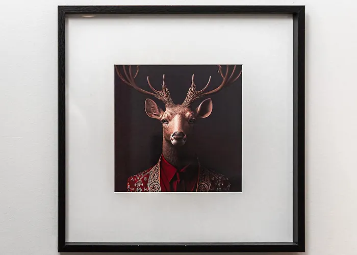 Airhome - Royal Family * タリン