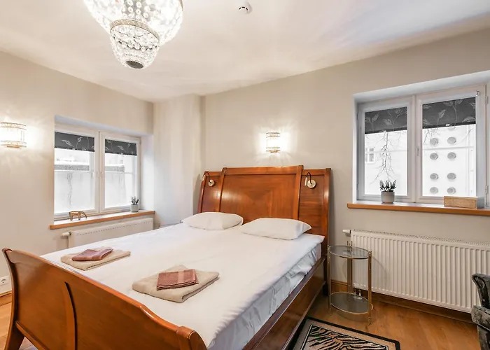 Airhome - Royal Family アパート タリン